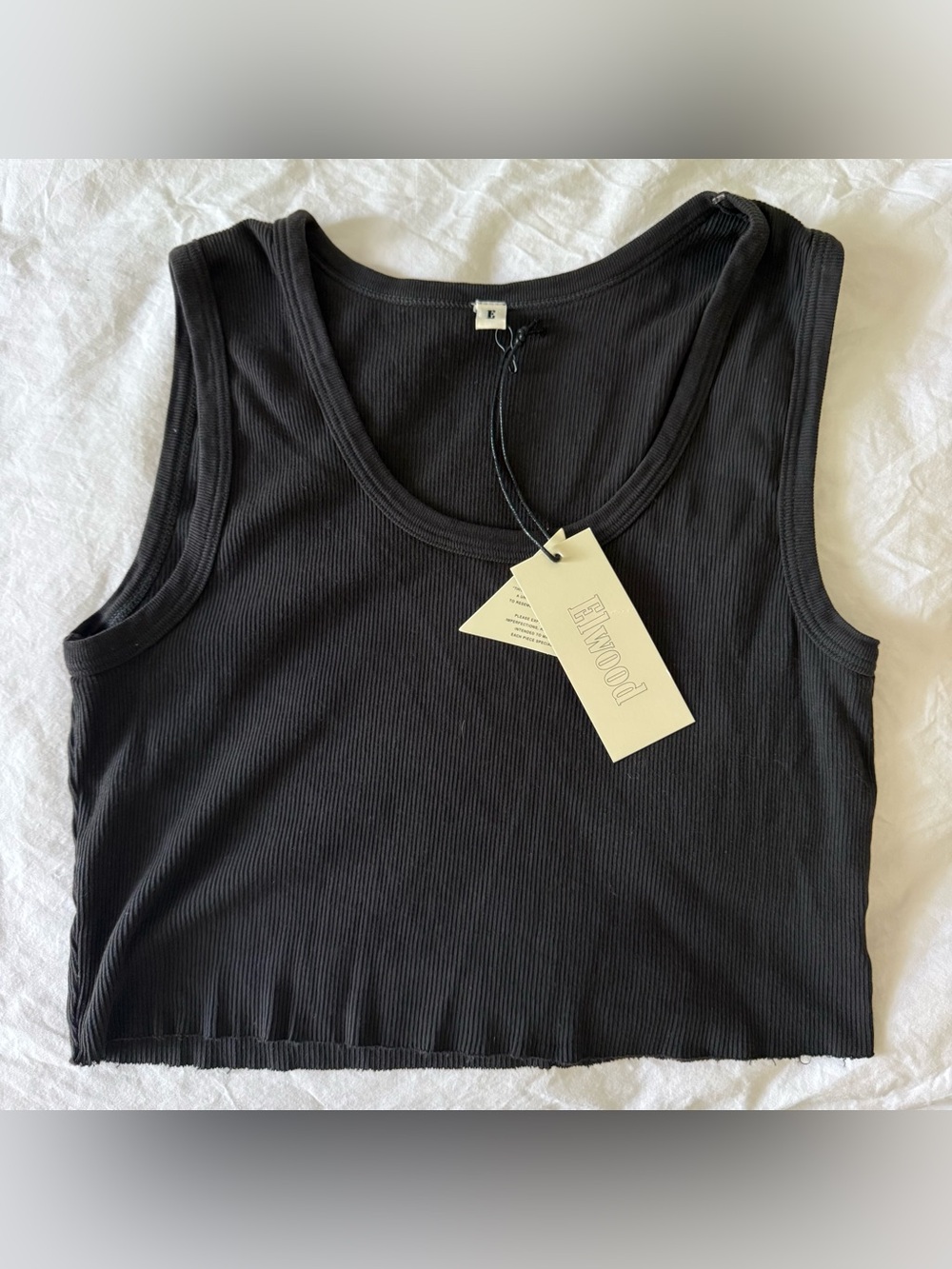Hiwood Black Ribbed Cropped Tank Top